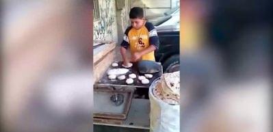K&uuml;&ccedil;&uuml;k Muhammed usta fırıncılara taş &ccedil;ıkartıyor!