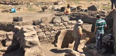 Kültepe'de 4 bin yıllık dev küpler bulundu