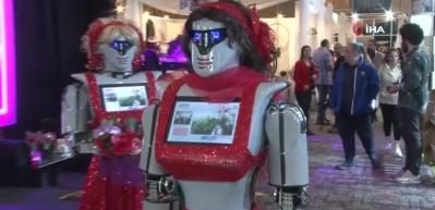 Kına gecelerinde 'robotlu' eğlence