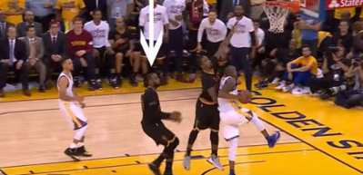 LeBron James rakibinin aklını aldı