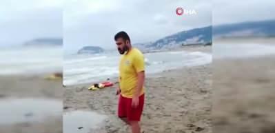 Baba, kızı ve kuzeni boğulmaktan son anda kurtarıldı