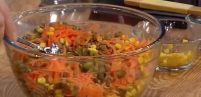 Cevizli ve tereyağlı salata nasıl yapılır? 