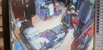 Mağazadan kıyafet &ccedil;aldı kameralara b&ouml;yle yakalandı