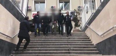 Mahalleyi karıştıran baba ve oğul!