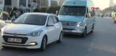 Maltepe'de 21 fazla yolculu minib&uuml;s&uuml;n s&uuml;r&uuml;c&uuml;s&uuml;: Millet zorla biniyor