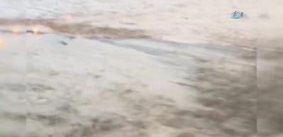 Mardin'de sel sonrası ev ve iş yerleri sular altında kaldı