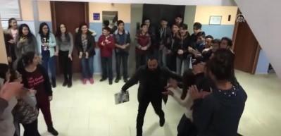 MEB'den &Ouml;ğretmen G&uuml;n&uuml;'ne &ouml;zel &ccedil;alışma