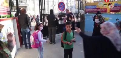 MEB'den son dakika sınav kararı! Hepsi ertelendi! Karneler ve y&uuml;z y&uuml;ze sınavlar....