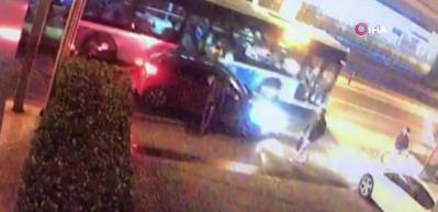 Mecidiyek&ouml;y'de otob&uuml;s kazası kamerada