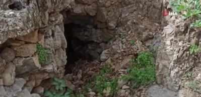 Mehmet&ccedil;ik, PKK&rsquo;lı ter&ouml;ristlere ait sığınak ve m&uuml;himmatları temizlemeye devam ediyor