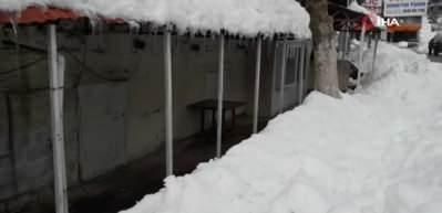 Mersin&rsquo;in y&uuml;ksek kesimlerinde kar kalınlığı 1,5 metreye ulaştı