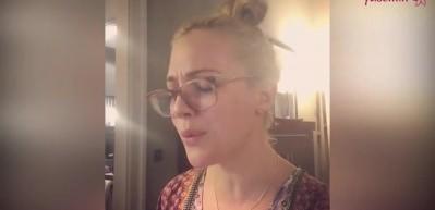 Meryem Uzerli şarkı s&ouml;yledi
