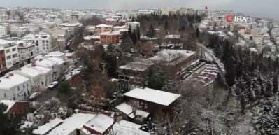 Meteoroloji'den sarı ve turuncu alarm! Kar yağışı İstanbul'da o il&ccedil;elere geliyor...