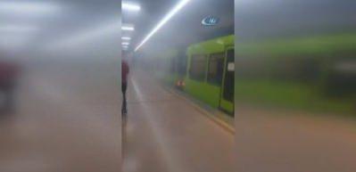 Metroda panik anları! Duman her yeri kapladı