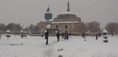 Mevlana M&uuml;zesi'nin turkuaz kubbesi yenileniyor