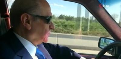 Devlet Bah&ccedil;eli, 'Bu bana yeter' şarkısı ile Ankara'yı turladı