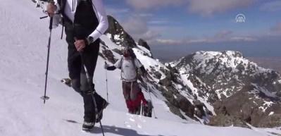 Milli Dağcı Fındık, Erek Dağı'na tırmandı