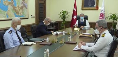 Milli Savunma Bakanı Akar'dan Rusya ve Ukrayna mesajı