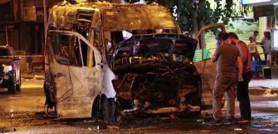 Minib&uuml;s&uuml; yakılan şof&ouml;rden ter&ouml;re tepki