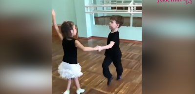 Miniklerden b&uuml;y&uuml;leyici dans performansı!