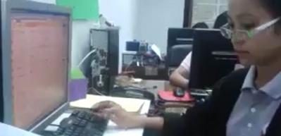 D&uuml;nyanın en hızlı &ccedil;alışan memuresi