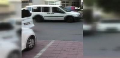 Motosikletle trafikte ter&ouml;r estiren 'ithal' maganda yakalandı
