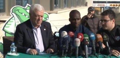 Moussa Sow, Bursaspor'a imzayı attı