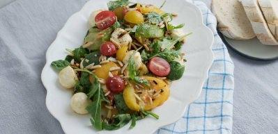 Mozarella ve domatesli salata tarifi