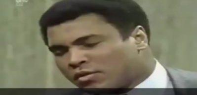 Muhammed Ali &ouml;l&uuml;m&uuml;n&uuml;n 2. yıl d&ouml;n&uuml;m&uuml;nde anılıyor