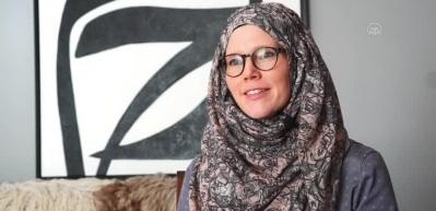 M&uuml;sl&uuml;man olan Kanadalı anne, 5 &ccedil;ocuğuyla sosyal medyada İslamiyet'i anlatıyor (2)