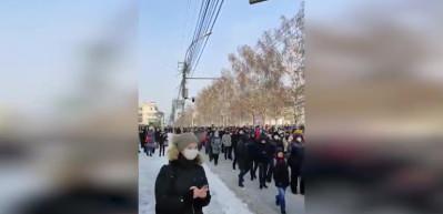 Navalny &ccedil;ağrı yaptı, Rusya'da sokaklar karıştı! Eşi de g&ouml;zaltına alındı