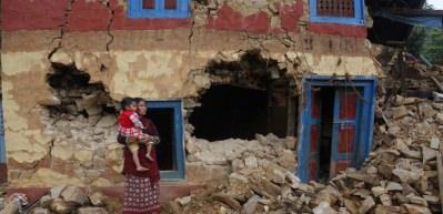 Nepal depreminin izleri ilk g&uuml;nk&uuml; gibi duruyor