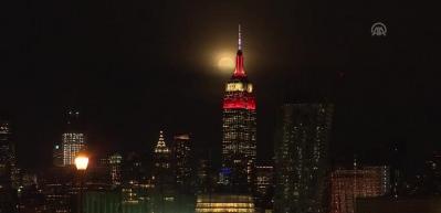New York'ta "S&uuml;per Ay"