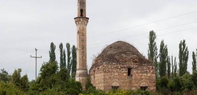 Osmanlı yadig&acirc;rı cami, 100 yıldır ezana hasret