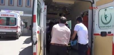  Otomobil takla attı: Anne ve kızı &ouml;ld&uuml;
