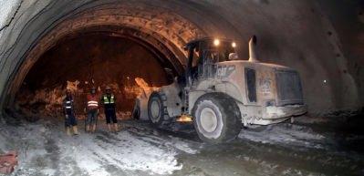 Ovit T&uuml;neli'nde ışığa metreler kaldı