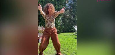 Oyuncu Seda Bakan'dan dikkat &ccedil;eken Bollywood dansı!