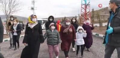 &Ouml;zel &ccedil;ocuklardan hayvan bakımevine ziyaret