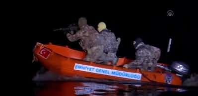 &Ouml;zel harekat&ccedil;ılar Yunan sınırında gece g&uuml;nd&uuml;z devriyesini s&uuml;rd&uuml;r&uuml;yor 