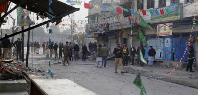 Pakistan'da intihar saldırısı: 6 &ouml;l&uuml;