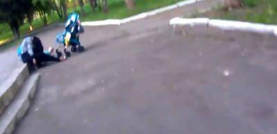 Parkın ortasında y&uuml;rek sızlatan g&ouml;r&uuml;nt&uuml;! 