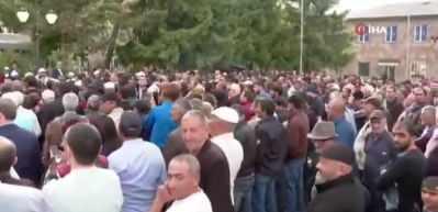 Paşinyan'dan Azerbaycan&rsquo;a ilgin&ccedil; &ccedil;ağrı