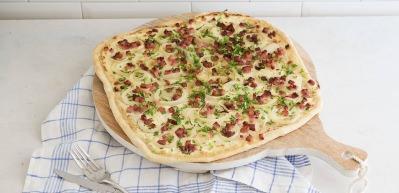 Pastırmalı kolay pizza tarifi