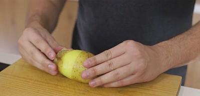 Patates soymanın en basit ve kolay yolu