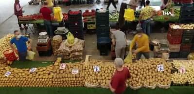 Pazarlar a&ccedil;ıldı fiyat oyunu deşifre oldu! Etiketleri g&ouml;ren isyan etti