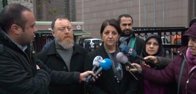 Pervin Buldan'dan adliye &ouml;n&uuml;nde a&ccedil;ıklama