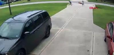 Pitbull dehşeti! K&uuml;&ccedil;&uuml;c&uuml;k &ccedil;ocuğa saldırdı...