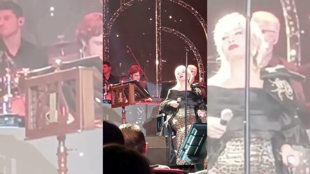 Bütün şarkıları canlı okudu! Emel Sayın performansıyla övgü topladı