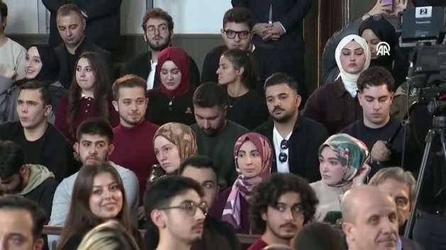 Cumhurbaşkanı Erdoğan, Ahmet Kaya’nın ‘Şiire Gazele’ parçasına eşlik etti Cumhurbaşkanı Erdoğan, Ahmet Kaya’nın ‘Şiire Gazele’ parçasına eşlik etti