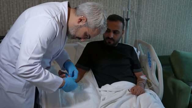 Motosiklet kazasında kopan parmak mikrocerrahi y&ouml;ntemiyle yeniden dikildi